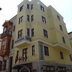Nova Hotell